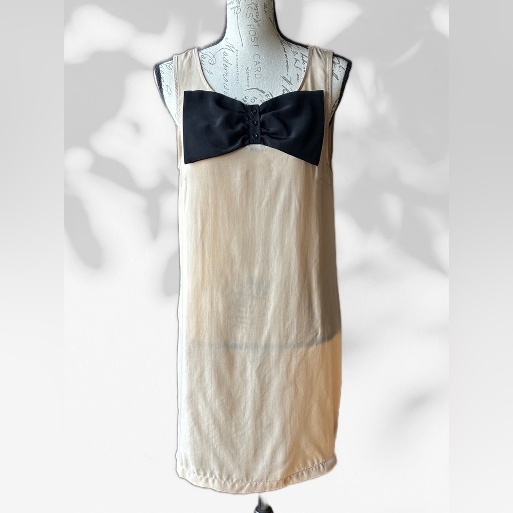 H&M Silk-Like Sleeveless Dress with Bow Accent - Size 8 - Cream & Black